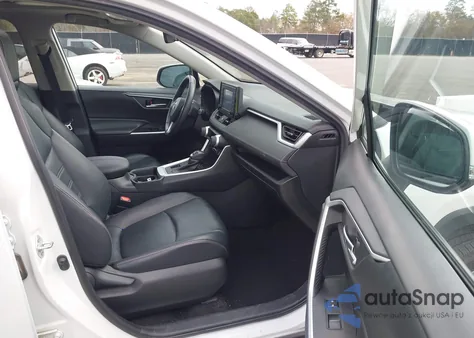 2021 Toyota Rav4 Xle Premium from USA, damaged, VIN 2T3A1RFV1MW167672